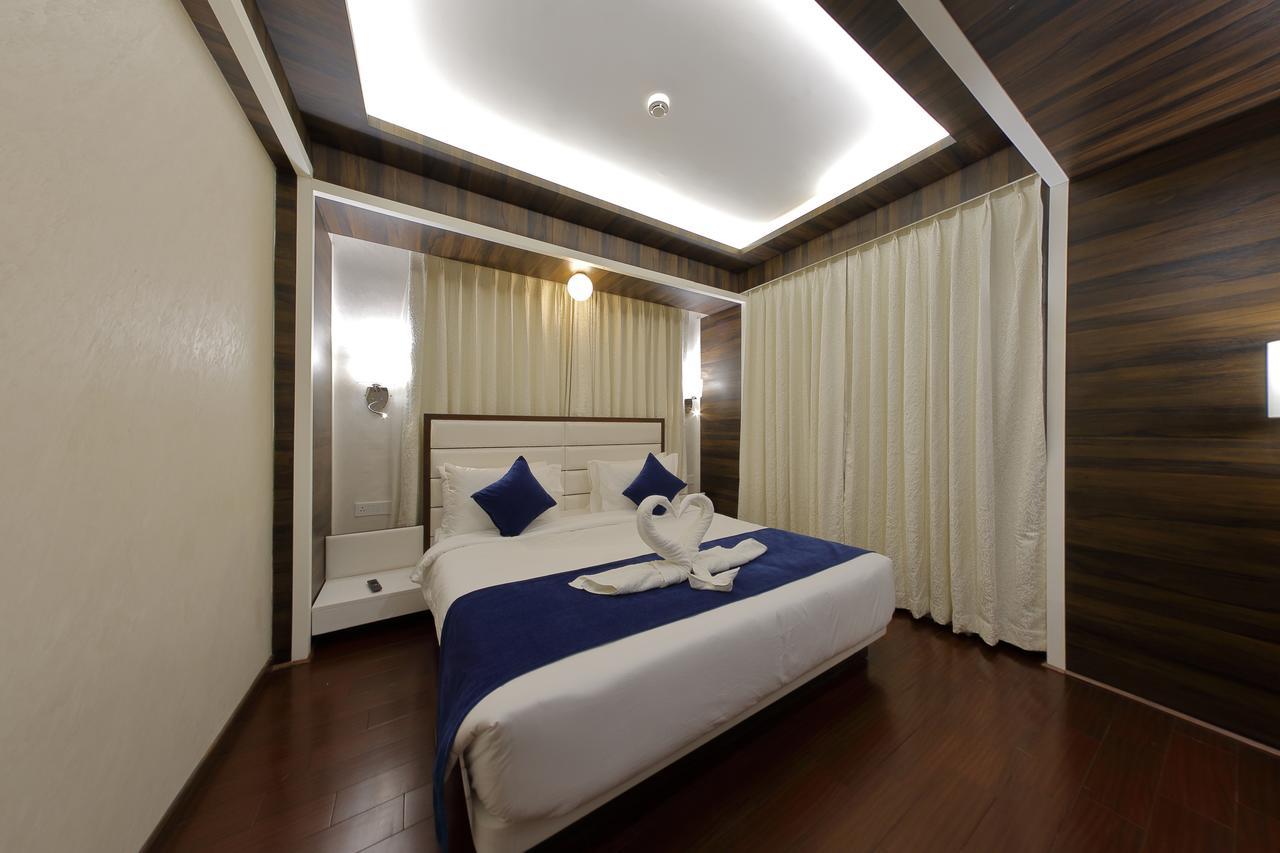 Hotel Silver Heights Ahmedabad Exterior foto